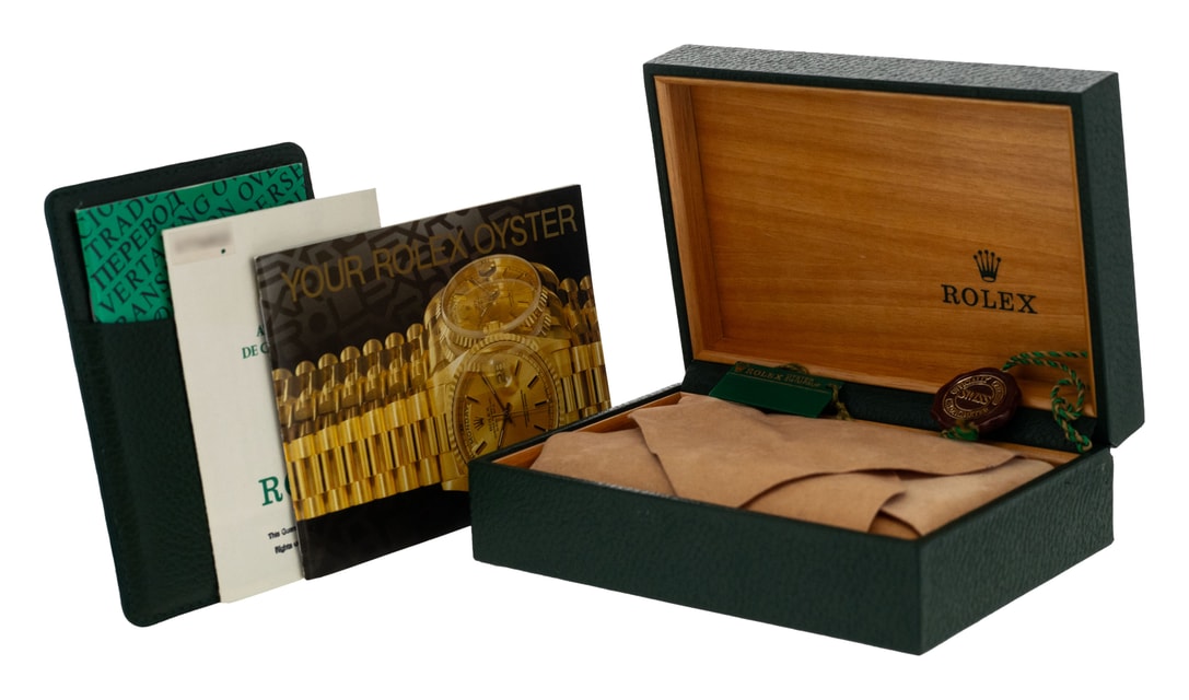 Rolex Oyster Perpetual Date 15223 Image 4